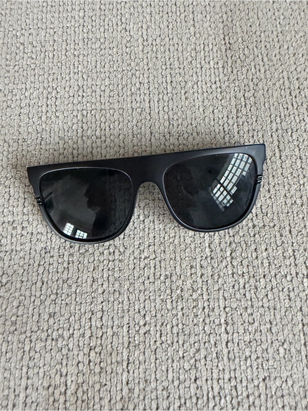Guess Sunglasses GU5032 01A Matte Black Flat Top Square Frame Mens Womens